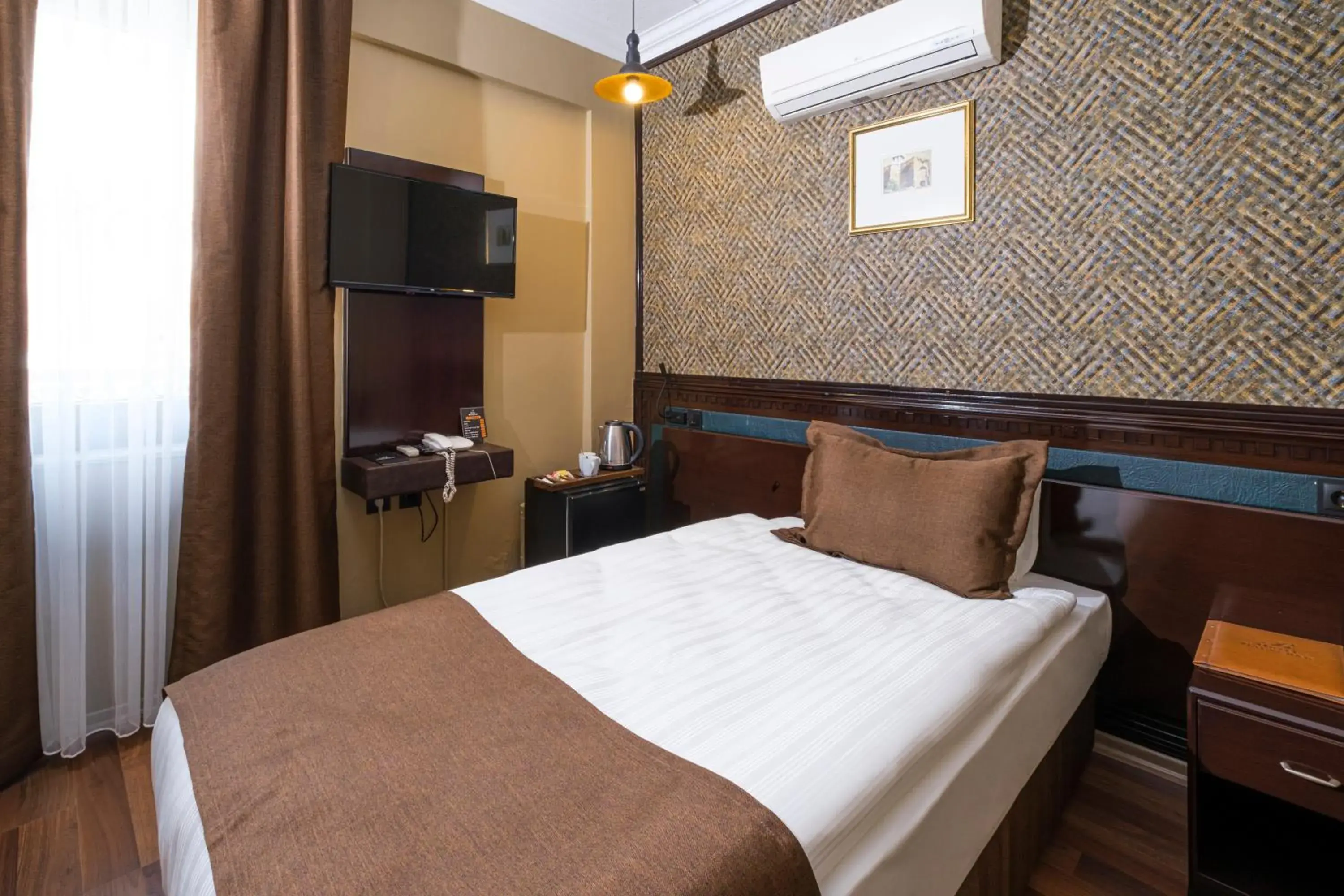Bed in Balikcilar Hotel
